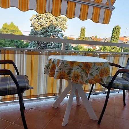 Apartment Ivana,Mali Maj Poreč Exteriör bild