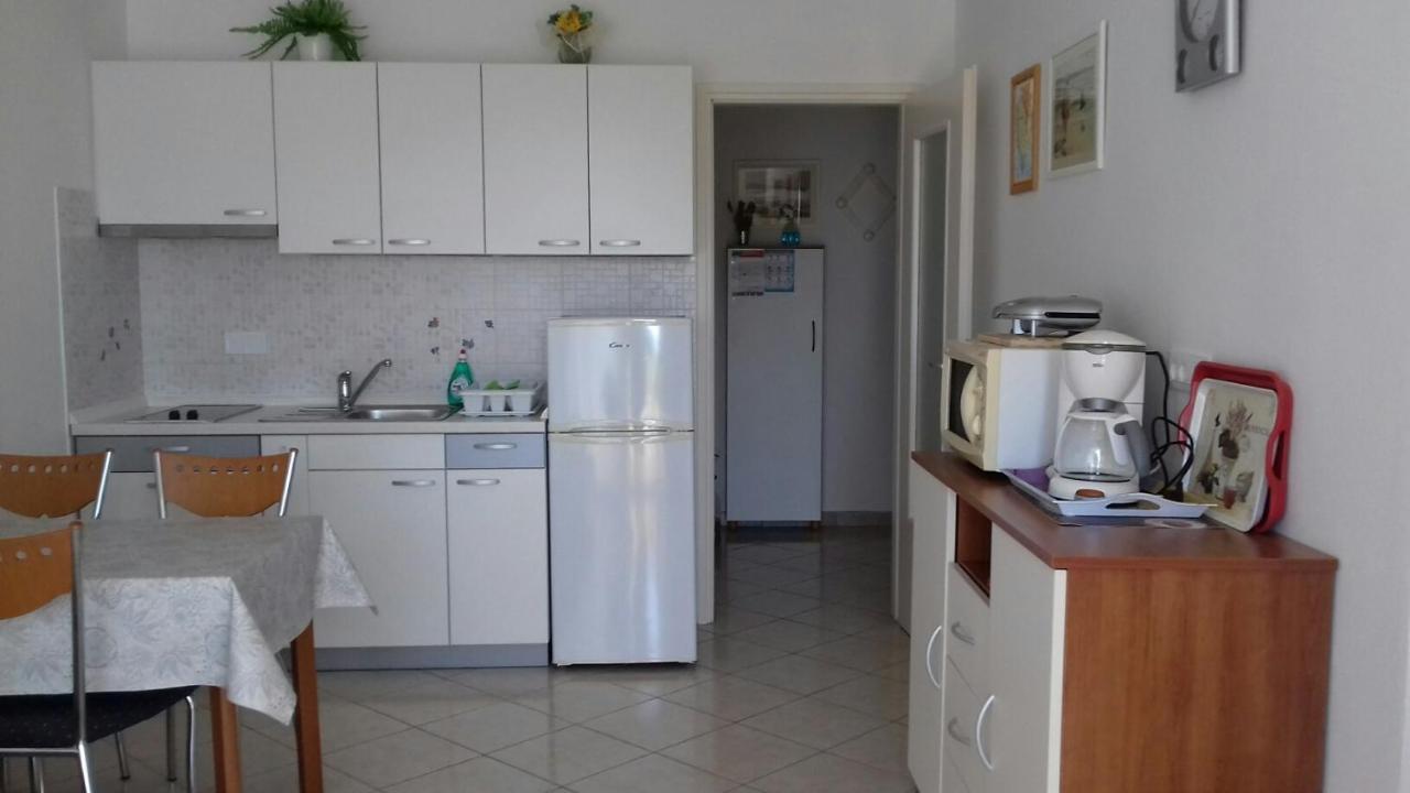 Apartment Ivana,Mali Maj Poreč Exteriör bild